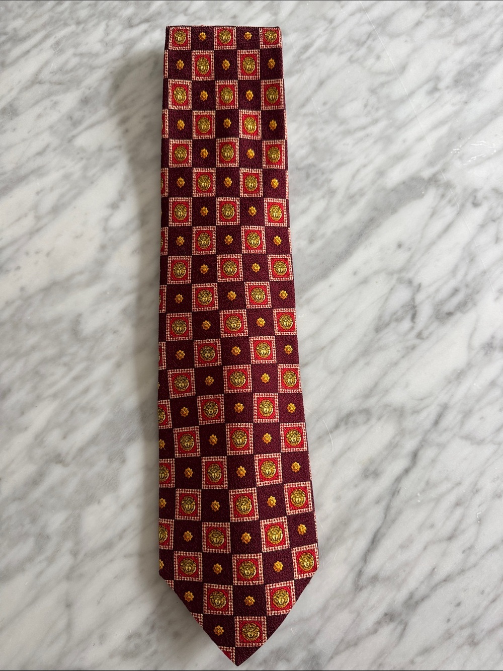 Gianni Versace burgundy red gold medallion print 100% silk tie.